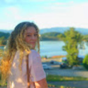 Meet your Posher, Bethany